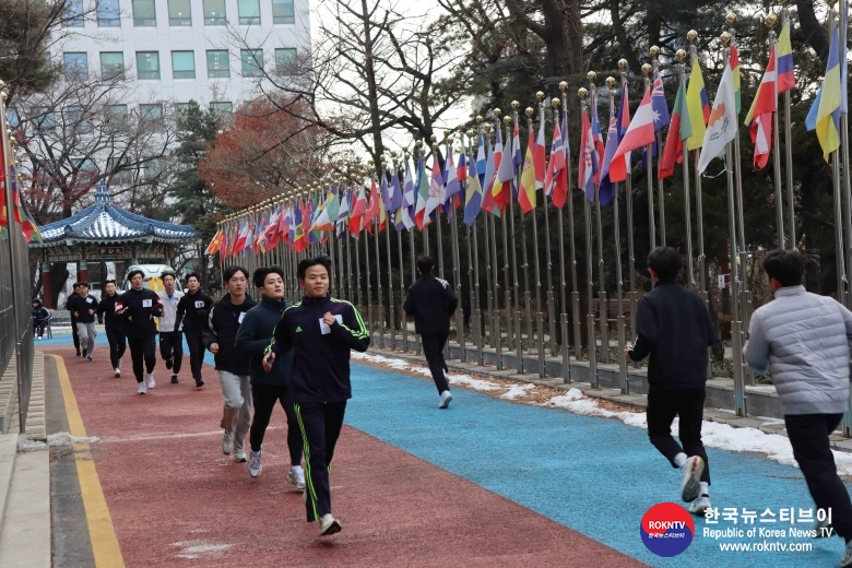 기사 2025.02.26.(수) 2-3 ( 사진 3 ) 국기원 태권도시범단 상근 및 비상근 단원 실기전형 .jpg