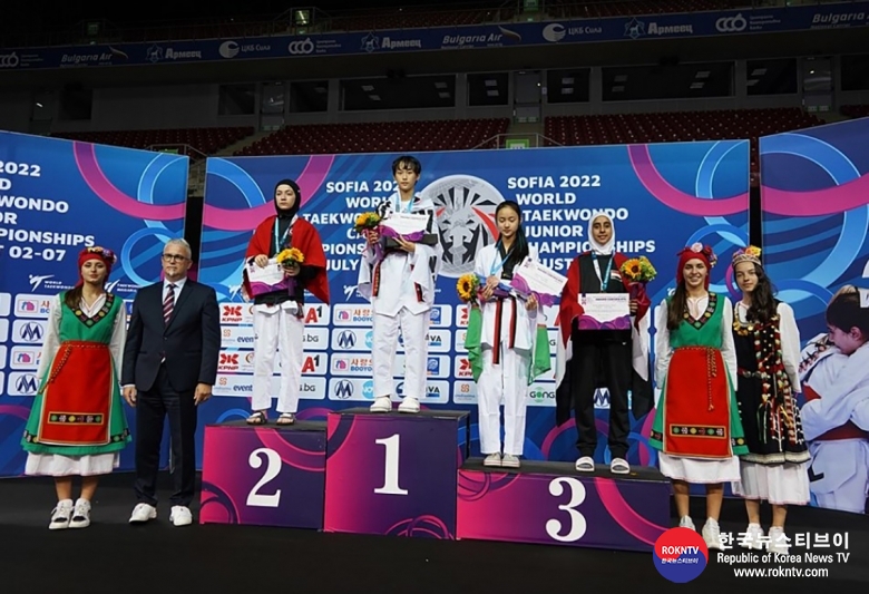 기사 2022.08.01.(월) 2-4 (사진)  Golds split between Korea, Azerbaijan, Thailand and Uzbekistan on day 2 of Sofia 2022 World Taekwondo Cadet Championships .jpg