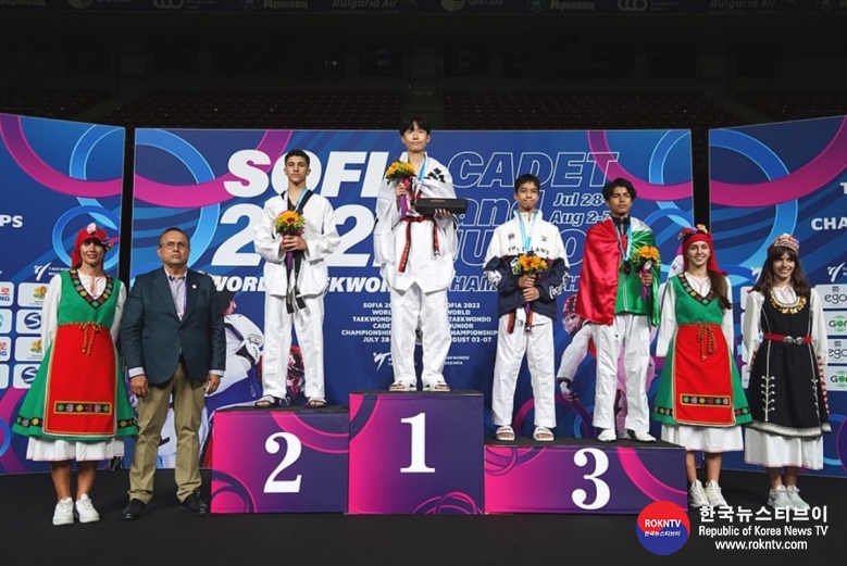 기사 2022.08.01.(월) 4-4 (사진)   History made on final day of World Taekwondo Cadet Championships  .jpg