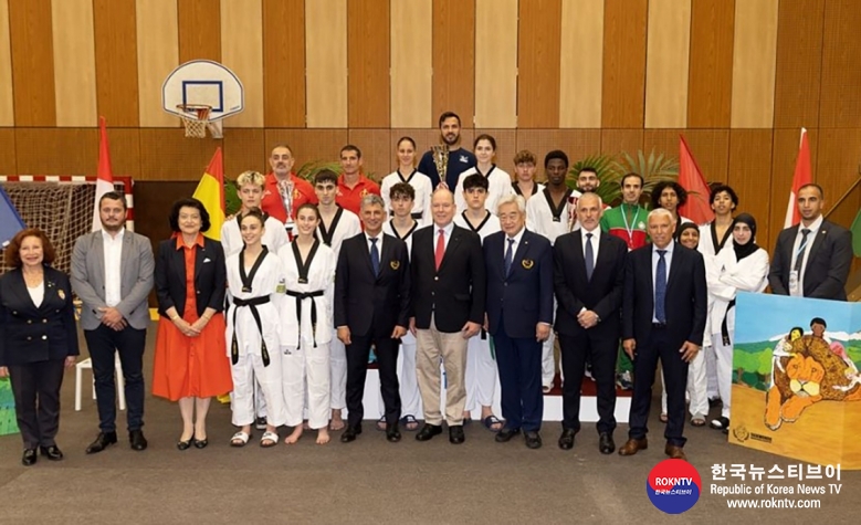 기사 2024.06.10.(월) 4-2 (사진 2) HSH Prince Albert II Visits Monaco Taekwondo Event.hwp.jpg